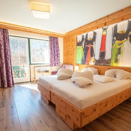 מלון Sylvana's Wohlfuehl 4*