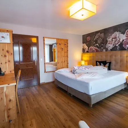 Sylvana's Wohlfuehl מאיירהופן