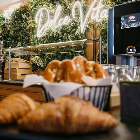 Sylvana's Wohlfuehl מאיירהופן